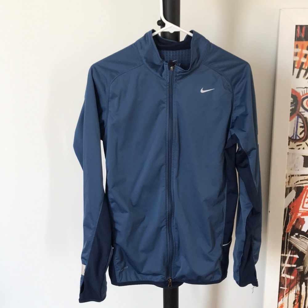Workout Essentials: Men’s dri fit running jacket